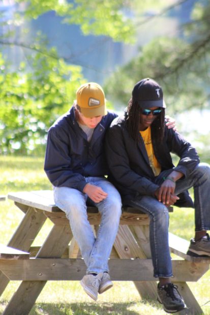 Point Prayer Two Boys 1